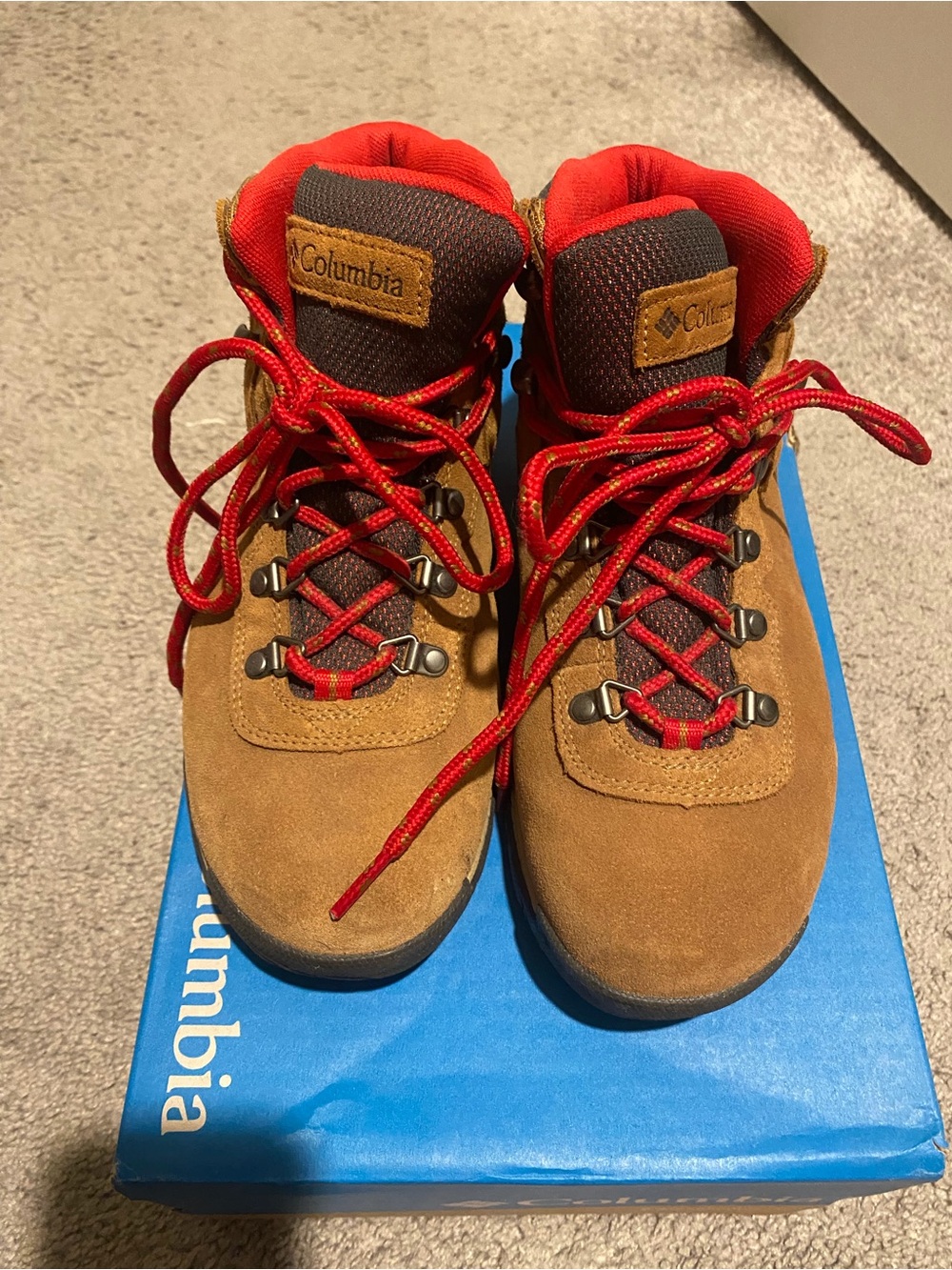 Columbia Women’s Tan Suede Boots with Red Accents - Picture 3 of 5
